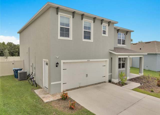 Property at 1024 Brooklet Dr, Davenport, FL 33837, 6 beds, 3 baths