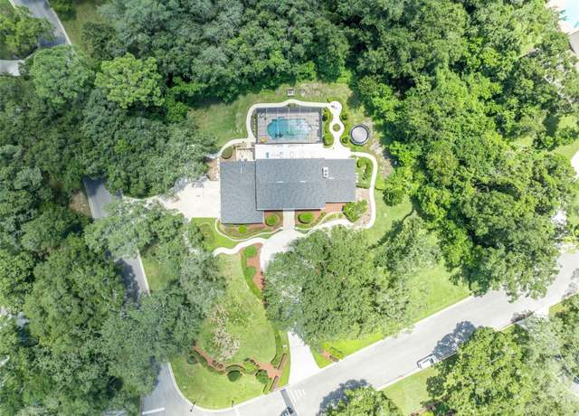 Property at 301 Sweetwater Club Blvd, Longwood, FL 32779, 4 beds, 4.5 baths