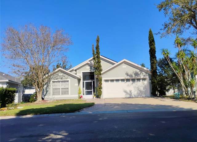 Property at 250 Sir Phillips Dr, Davenport, FL 33837, 4 beds, 2 baths