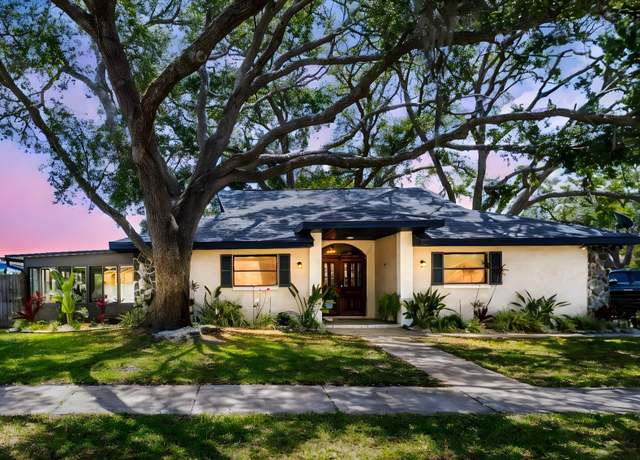 Property at 5021 Roanoke Dr, Holiday, FL 34690, 3 beds, 2 baths