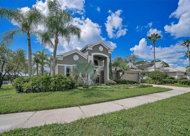 Property at 10530 Canary Isle Dr, Tampa, FL 33647, 4 beds, 3.5 baths