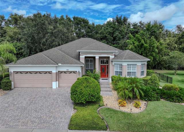 Property at 6210 Tremayne Dr, Mount Dora, FL 32757, 4 beds, 3 baths