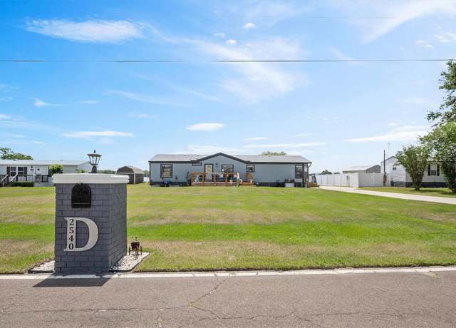 Property at 2540 Lake Myrtle Dr, Auburndale, FL 33823, 4 beds, 2 baths
