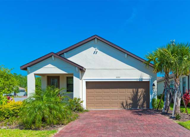 Property at 2201 Palm Tree Dr, Poinciana, FL 34759, 2 beds, 2 baths
