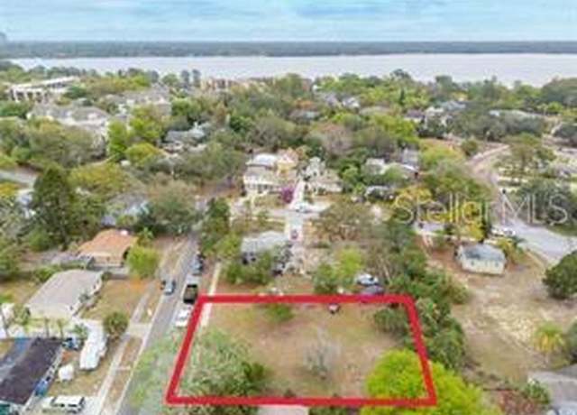 Property at 1308 E Lemon St, Tarpon Springs, FL 34689