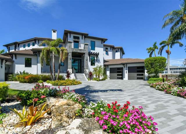 Property at 206 6th St E, St Petersburg, FL 33715, 5 beds, 5.5 baths