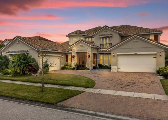 Property at 900 Windlass Ct, Kissimmee, FL 34746, 5 beds, 5.5 baths