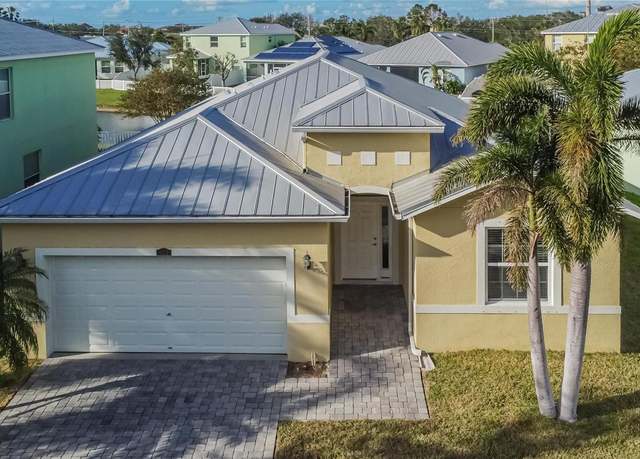 Property at 442 Bahama Grande Blvd, Apollo Beach, FL 33572, 3 beds, 2.5 baths