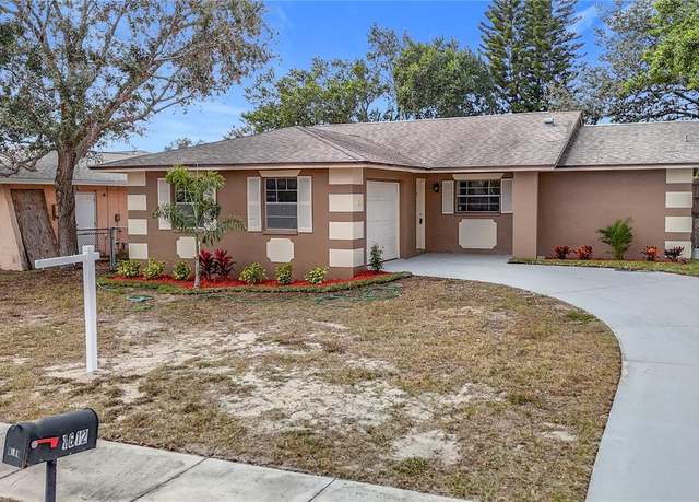 Property at 1612 Fox Run Dr, Tarpon Springs, FL 34689, 3 beds, 2 baths