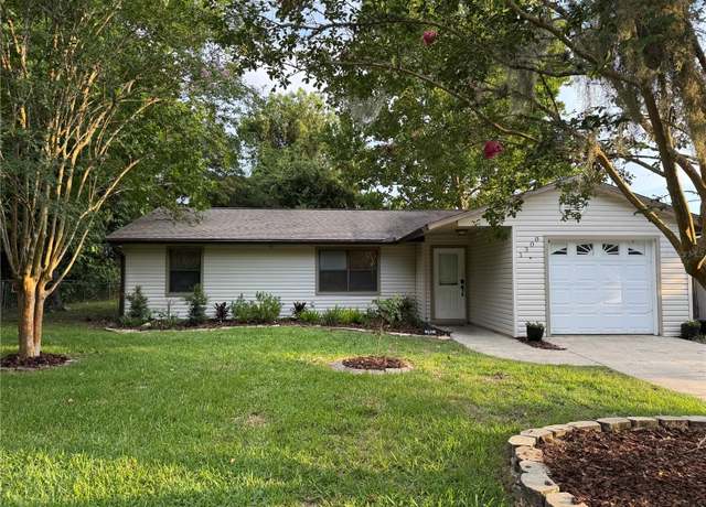 Property at 1300 NW 69th St, Ocala, FL 34475, 3 beds, 2 baths