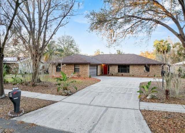 Property at 4172 Stonehenge Rd, Mulberry, FL 33860, 3 beds, 2 baths