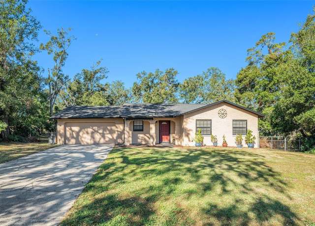 Property at 3208 King William Cir, Seffner, FL 33584, 3 beds, 2 baths