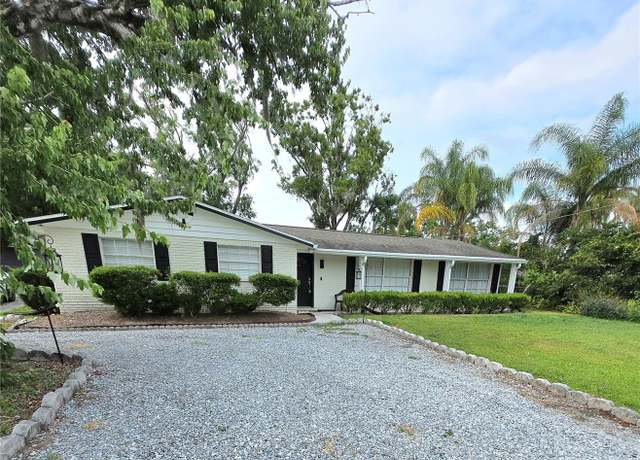 Property at 1412 Sunset Ln, Lutz, FL 33549, 3 beds, 2 baths