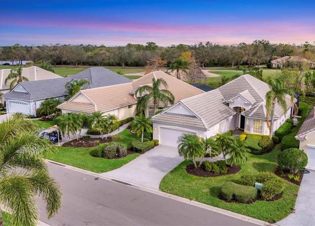 Property at 6547 Oakland Hills Dr, Lakewood Ranch, FL 34202, 3 beds, 2 baths
