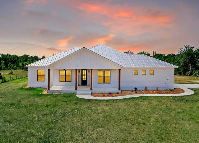 Property at 27510 67th Ave E, Myakka City, FL 34251, 4 beds, 3 baths