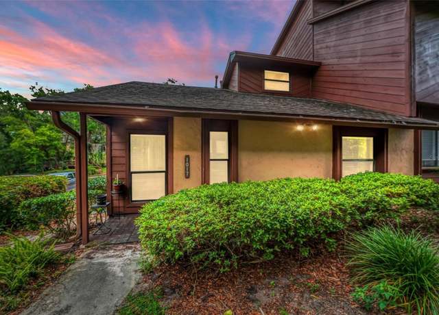 Property at 1017 Love Ln #34, Apopka, FL 32703, 2 beds, 2 baths