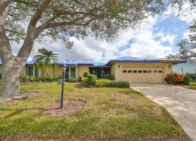 Property at 2701 Lancaster Dr, Sun City Center, FL 33573, 2 beds, 2 baths
