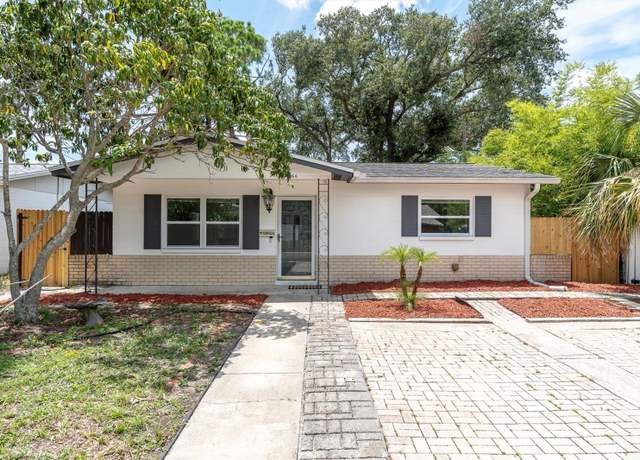Property at 166 SW Lincoln Cir N, St Petersburg, FL 33703, 2 beds, 1 bath