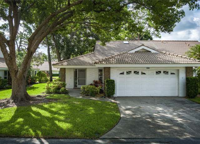 Property at 5727 Garden Lakes Palm, Bradenton, FL 34203, 2 beds, 2 baths