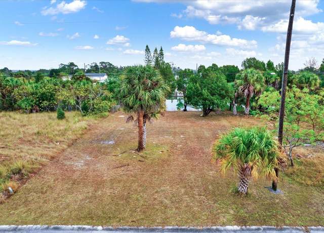 Property at 3202 Rose Arbor Dr, Hernando Beach, FL 34607