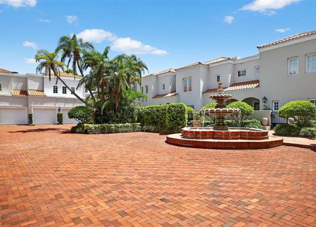 Property at 4965 Bayshore Blvd #4965, Tampa, FL 33611, 3 beds, 3 baths