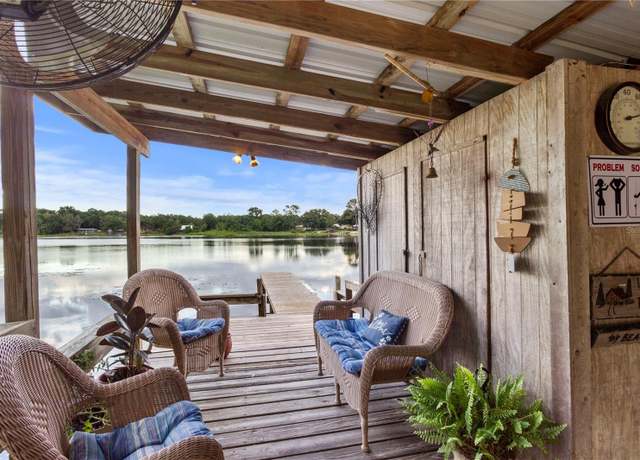 Property at 832 Lake Shore Ter, Interlachen, FL 32148, 3 beds, 1 bath
