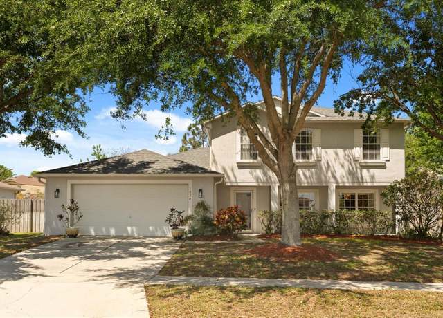 Property at 1824 Ridge Valley St, Clermont, FL 34711, 5 beds, 2.5 baths