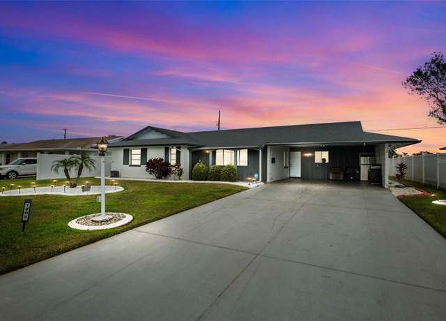 Property at 1205 Hacienda Dr, Sun City Center, FL 33573, 2 beds, 2 baths