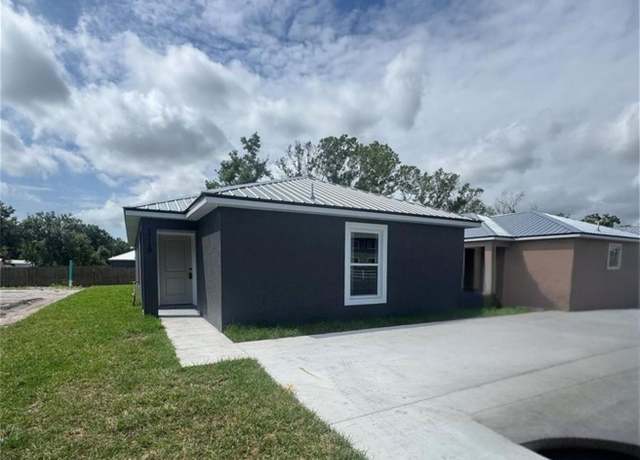 Property at 1719 SE Hargrave St, Arcadia, FL 34266, 3 beds, 2 baths