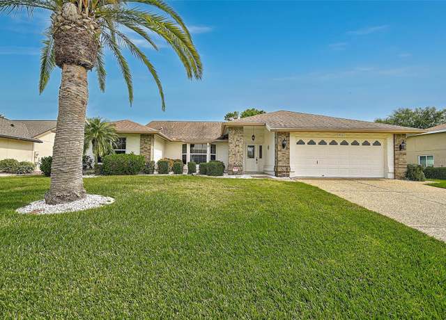 Property at 4360 Presidential Avenue Cir E, Bradenton, FL 34203, 3 beds, 2 baths