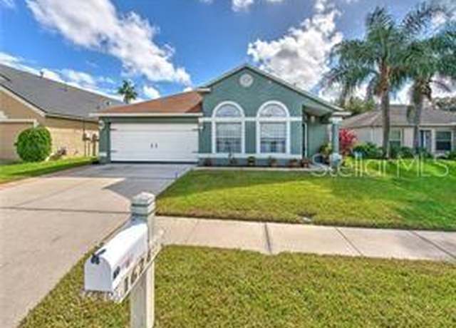 Property at 1624 Maximilian Dr, Wesley Chapel, FL 33543, 4 beds, 2 baths