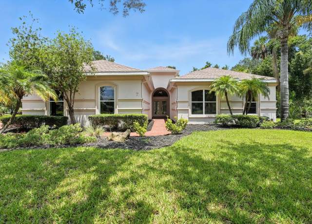 Property at 7 Old Mcduffie Cir, Ormond Beach, FL 32174, 3 beds, 2.5 baths