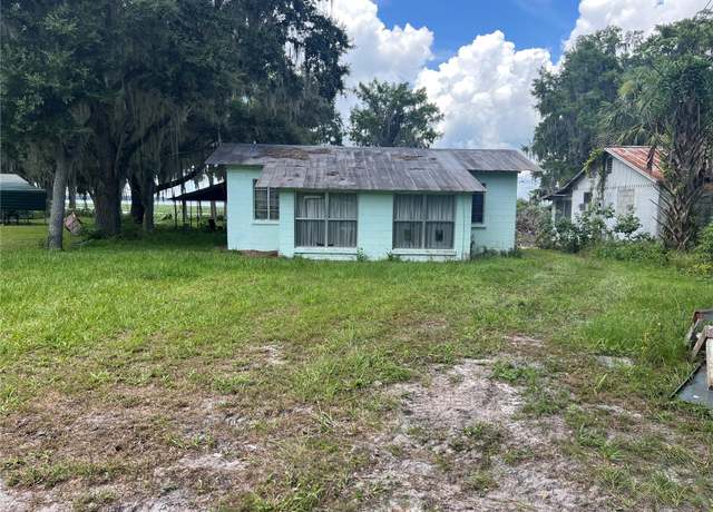 Property at 16518 SE 207th St, Hawthorne, FL 32640, 2 beds, 1 bath