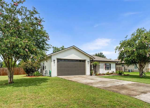Property at 952 NW 231st Way, Newberry, FL 32669, 4 beds, 2 baths