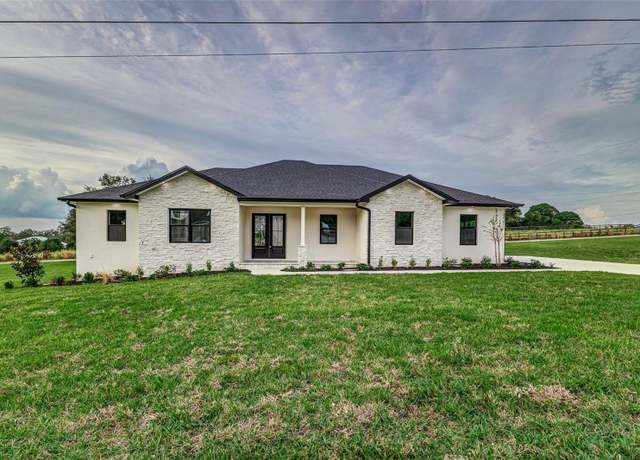Property at 1001 Cody Bluffs Rd, Babson Park, FL 33827, 4 beds, 2.5 baths