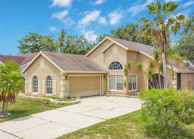 Property at 905 Hatteras Ave, Minneola, FL 34715, 3 beds, 2 baths
