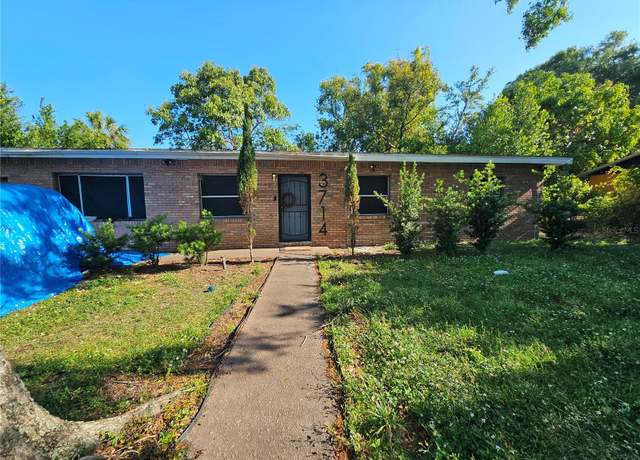 Property at 3714 E Ellicott St, Tampa, FL 33610, 2 beds, 2 baths