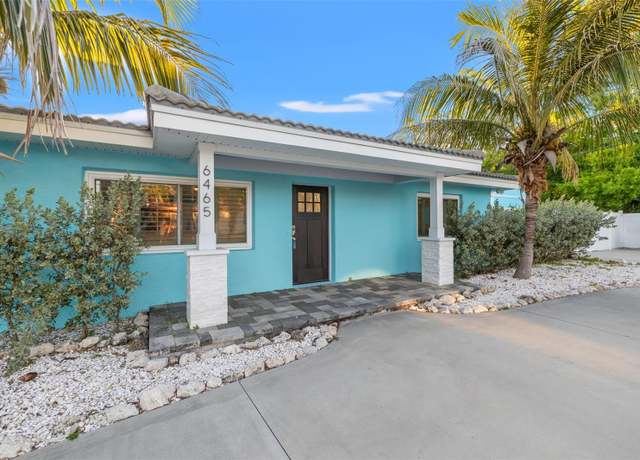Property at 6465 30th St S, St Petersburg, FL 33712, 3 beds, 2 baths