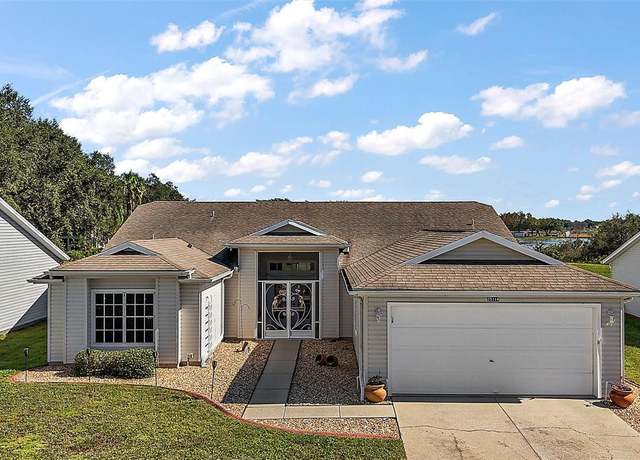 Property at 25114 Meriweather Rd, Leesburg, FL 34748, 2 beds, 2.5 baths