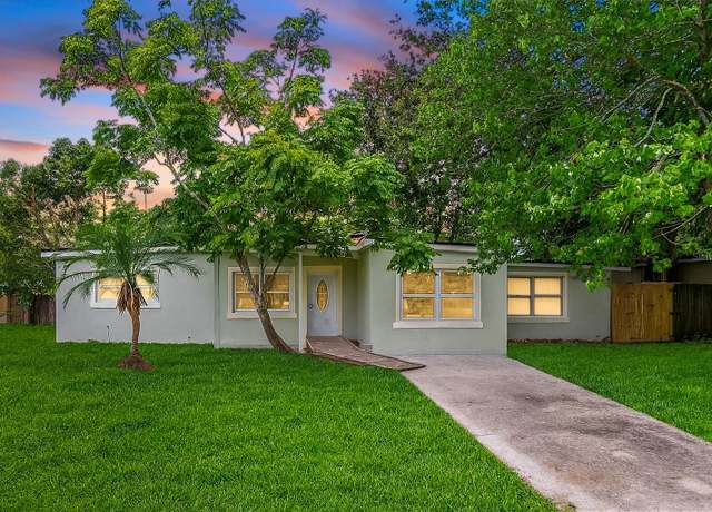 Property at 147 Country Club Dr, Sanford, FL 32771, 3 beds, 2 baths