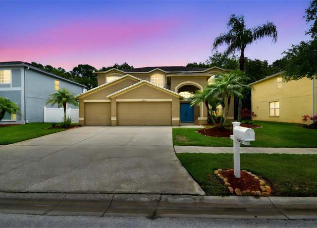 Property at 15815 Muirfield Dr, Odessa, FL 33556, 4 beds, 2.5 baths