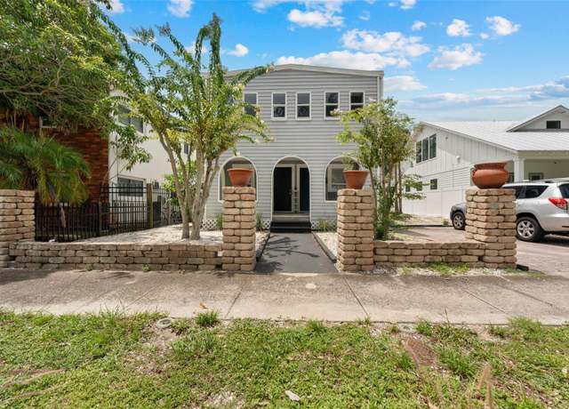 Property at 1326 17th Ter N, St Petersburg, FL 33704, 4 beds, 4 baths