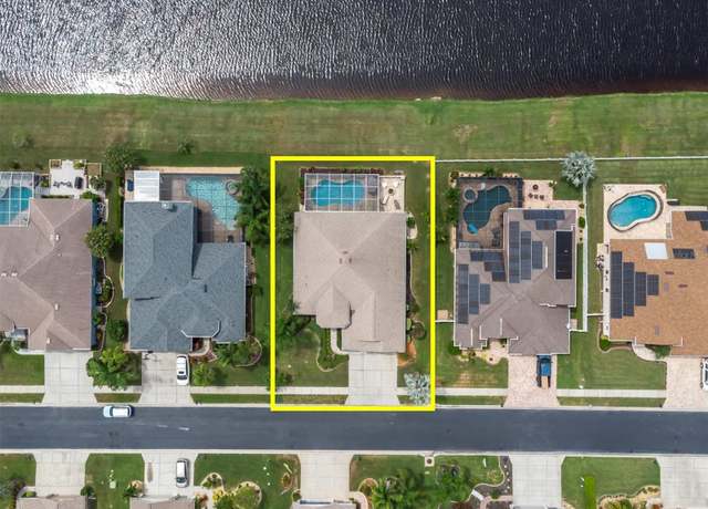 Property at 2323 Tarragon Ln, New Port Richey, FL 34655, 4 beds, 3 baths