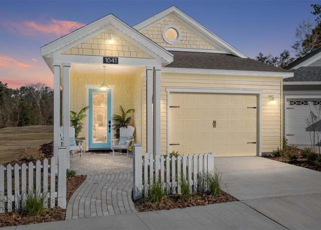 Property at 1041 NW 132nd Blvd, Newberry, FL 32669, 3 beds, 2 baths