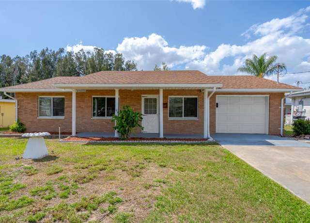 Property at 1001 Dora Ave, Tavares, FL 32778, 3 beds, 2 baths