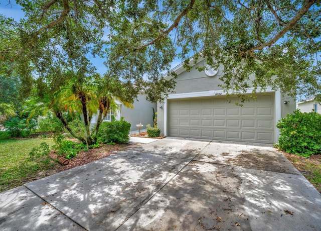 Property at 6122 44th Ct E, Bradenton, FL 34203, 3 beds, 2 baths