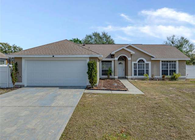 Property at 140 Bentley Oaks Blvd, Davenport, FL 33896, 3 beds, 2 baths