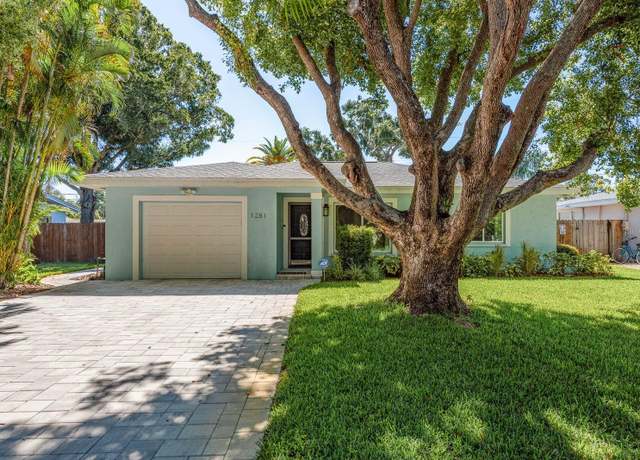 Property at 1281 Robin Hood Ln, Dunedin, FL 34698, 3 beds, 2 baths