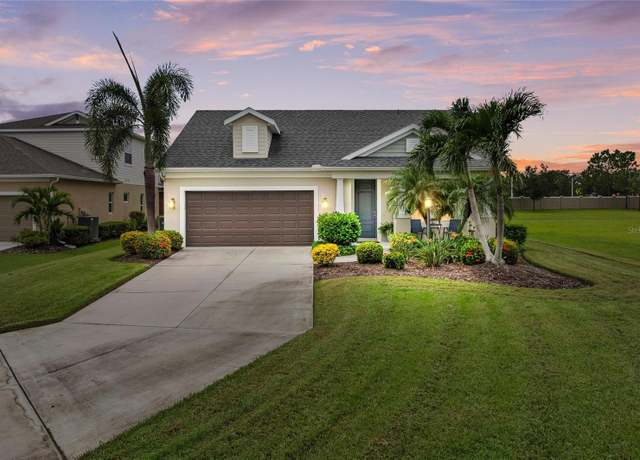 Property at 6908 White Willow Ct, Sarasota, FL 34243, 3 beds, 3 baths