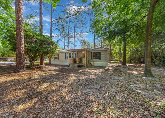 Property at 15280 NE 86th Ln, Silver Springs, FL 34488, 3 beds, 2 baths